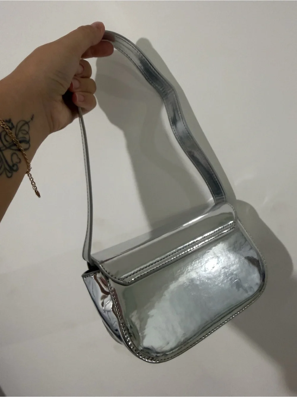 Women's Metallic Silver Shoulder Bag